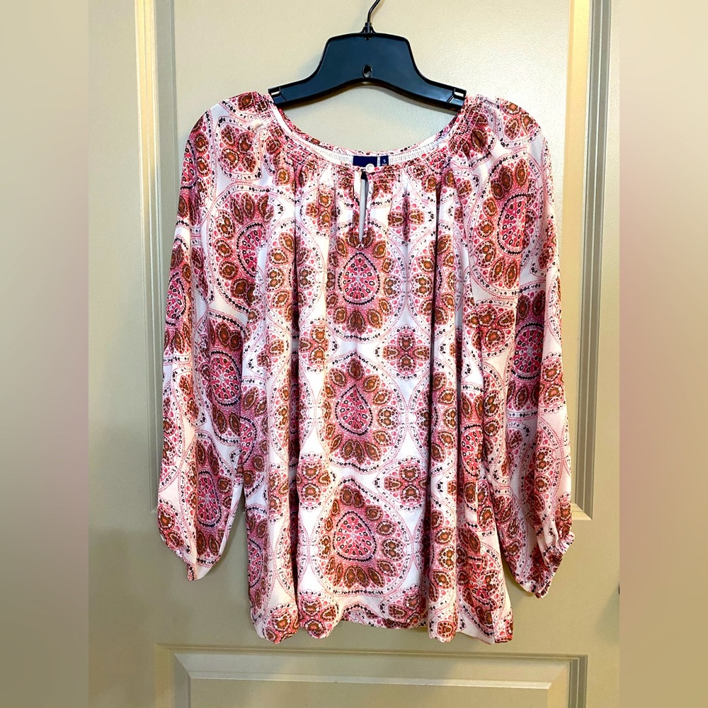 Kari Blue Size Small Pink Print Blouse